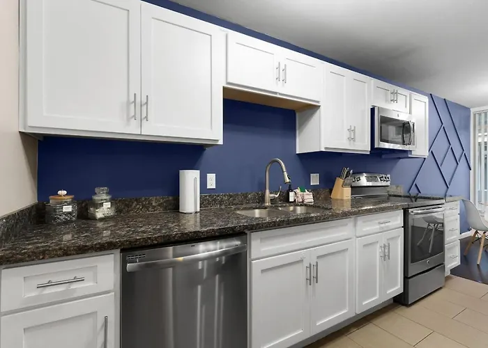 2 Bedroom * Phoenix