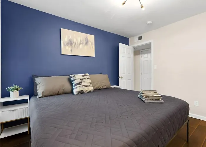 2 Bedroom Phoenix
