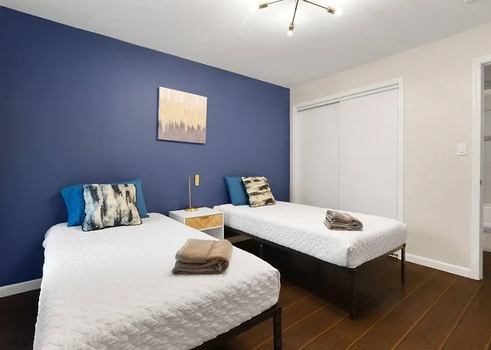 2 Bedroom